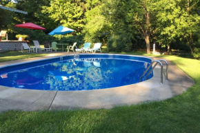 Historic Keuka Lake Estate in Hammondsport with Pool